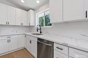 21913 127th St Ct E, Bonney Lake, WA 98391 - Photo 14