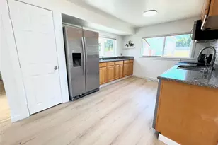 251 E 72nd St, Tacoma, WA 98404 - Photo 10
