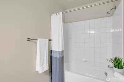 25235 SE Klahanie Boulevard #N102, Sammamish, WA 98029 - Photo 18