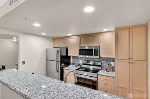 25235 SE Klahanie Blvd, Sammamish, WA 98029 - Photo 10