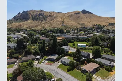 1004 Vista Pl., Wenatchee, WA 98801 - Photo 38