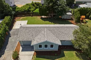 1004 Vista Pl, Wenatchee, WA 98801 - Photo 2
