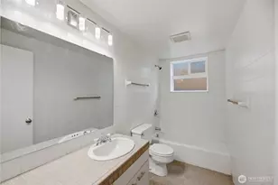 4324 Phinney Ave N, Seattle, WA 98103 - Photo 14