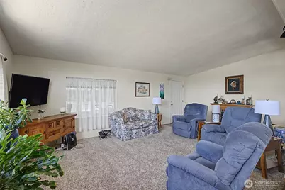 2500 S 370th #182, Federal Way, WA 98003 - Photo 4