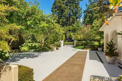 14405 3rd Avenue NW, Seattle, WA 98177 - Photo 2