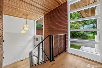 12582 Riviera Place NE, Seattle, WA 98125 - Photo 6