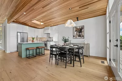 12582 Riviera Place NE, Seattle, WA 98125 - Photo 12