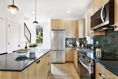 2006 C 19th Avenue S, Seattle, WA 98144 - Photo 12