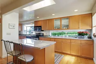 5715 63rd Ave NE, Seattle, WA 98105 - Photo 10