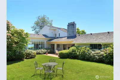 5715 63rd Avenue NE, Seattle, WA 98105 - Photo 1