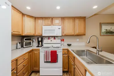 2969 SE Mile Hill Drive #E2, Port Orchard, WA 98366 - Photo 6