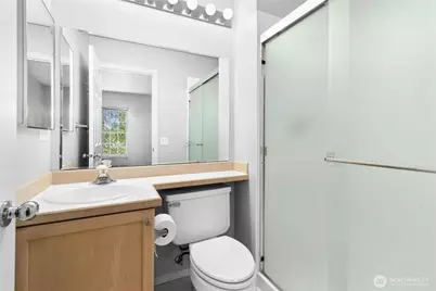 601 12th Avenue NW #E1, Issaquah, WA 98027 - Photo 32