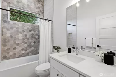 13353 25th Avenue NE, Seattle, WA 98125 - Photo 18