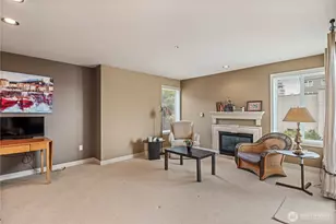 601 W Mercer Pl, Seattle, WA 98119 - Photo 8