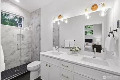 13351 25th Avenue NE, Seattle, WA 98125 - Photo 18