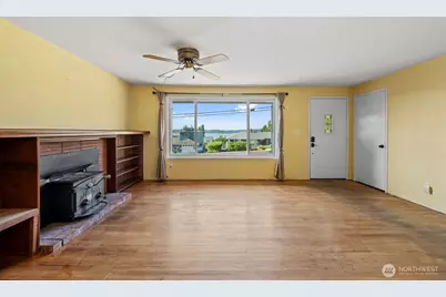 705 NE 6th Street, Coupeville, WA 98236 - Photo 8