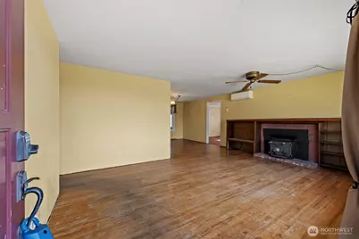 705 NE 6th Street, Coupeville, WA 98236 - Photo 6
