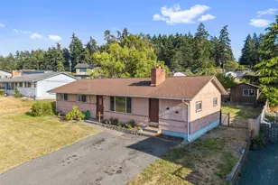 705 NE 6th St, Coupeville, WA 98236 - Photo 2