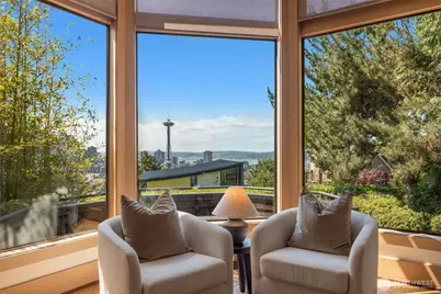 370 Highland Drive, Seattle, WA 98109 - Photo 8