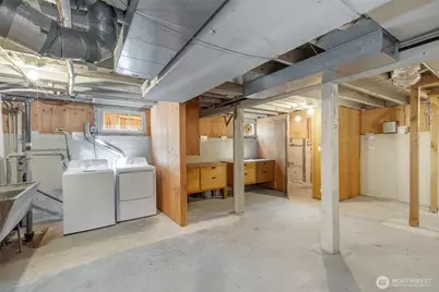370 Highland Drive, Seattle, WA 98109 - Photo 26