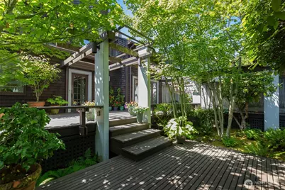 370 Highland Drive, Seattle, WA 98109 - Photo 28