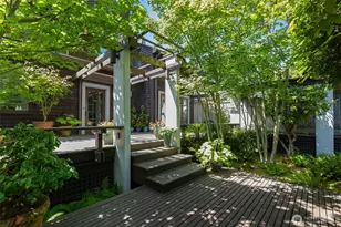 370 Highland Dr, Seattle, WA 98109 - Photo 28