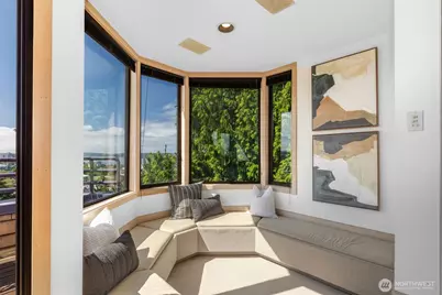 370 Highland Drive, Seattle, WA 98109 - Photo 24