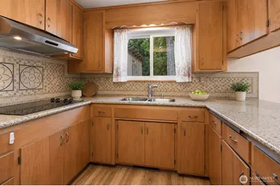 10406 55th Avenue S, Seattle, WA 98178 - Photo 16