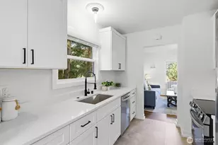 13349 25th Ave NE, Seattle, WA 98125 - Photo 12