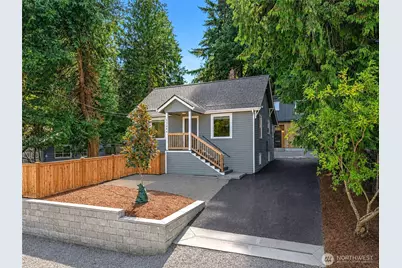 13349 25th Avenue NE, Seattle, WA 98125 - Photo 2