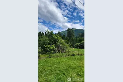 239 Water Street, Hamilton, WA 98255 - Photo 6