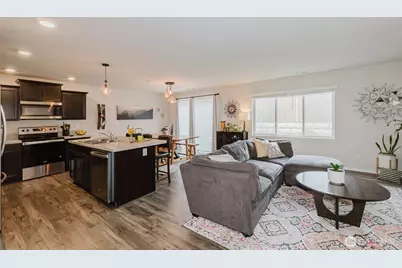 18202 107th Avenue E, Puyallup, WA 98374 - Photo 4