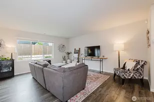 18202 107th Ave E, Puyallup, WA 98374 - Photo 6