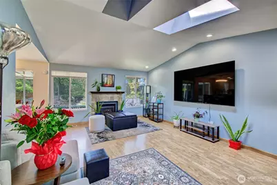 6410 65th Place NE, Marysville, WA 98270 - Photo 4