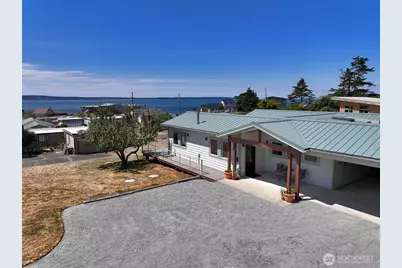 4883 Magellan Drive, Freeland, WA 98249 - Photo 2