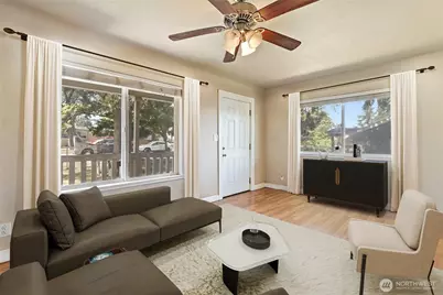 14008 42nd Avenue S, Tukwila, WA 98168 - Photo 2