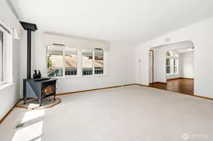 592 NE Saturn Ln, Bremerton, WA 98311 - Photo 22