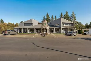 592 NE Saturn Ln, Bremerton, WA 98311 - Photo 28
