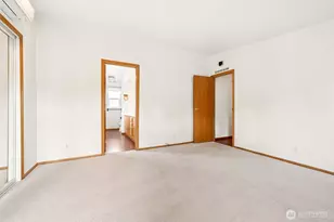 592 NE Saturn Ln, Bremerton, WA 98311 - Photo 16