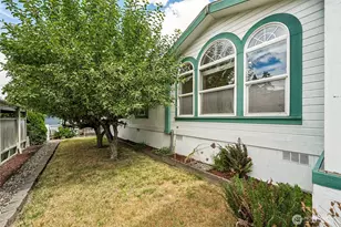 592 NE Saturn Ln, Bremerton, WA 98311 - Photo 26