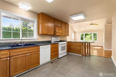 3016 Cottonwood Avenue, Bellingham, WA 98225 - Photo 10