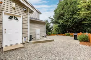11300 174th Ave Ct E, Bonney Lake, WA 98391 - Photo 34