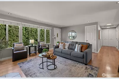 10527 Beardslee Boulevard, Bothell, WA 98011 - Photo 4