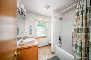 911 Sarah Ct NW, Olympia, WA 98502 - Photo 18