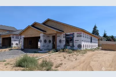 525 S Oasis Loop, East Wenatchee, WA 98802 - Photo 2