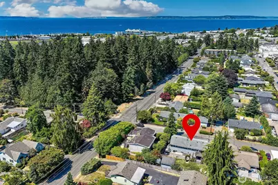 310 Pine Street, Edmonds, WA 98020 - Photo 2
