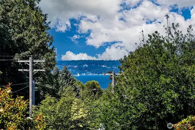 310 Pine Street, Edmonds, WA 98020 - Photo 28