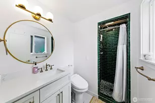 310 Pine St, Edmonds, WA 98020 - Photo 24