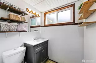 310 Pine St, Edmonds, WA 98020 - Photo 32