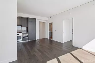 2510 6th Avenue #2705, Seattle, WA 98121 - Photo 10